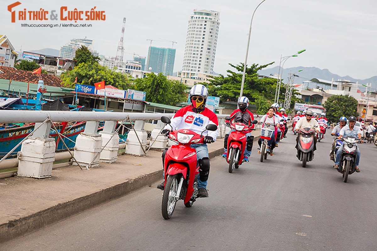 &quot;Phuot&quot; 100km cung Honda Wave Alpha 110 chi voi 1 lit xang?-Hinh-6